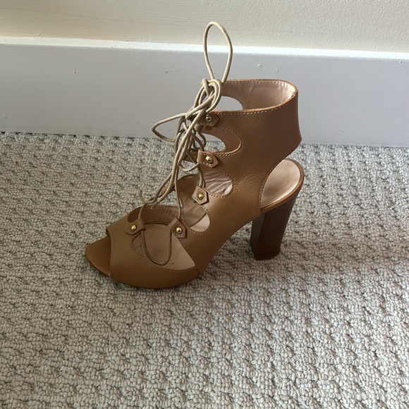 Tan block heel leather tie up sandals - Club Monaco - Picture 3 of 5